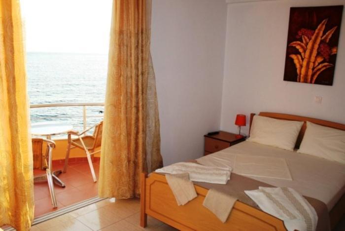 Mare Guest house Himare